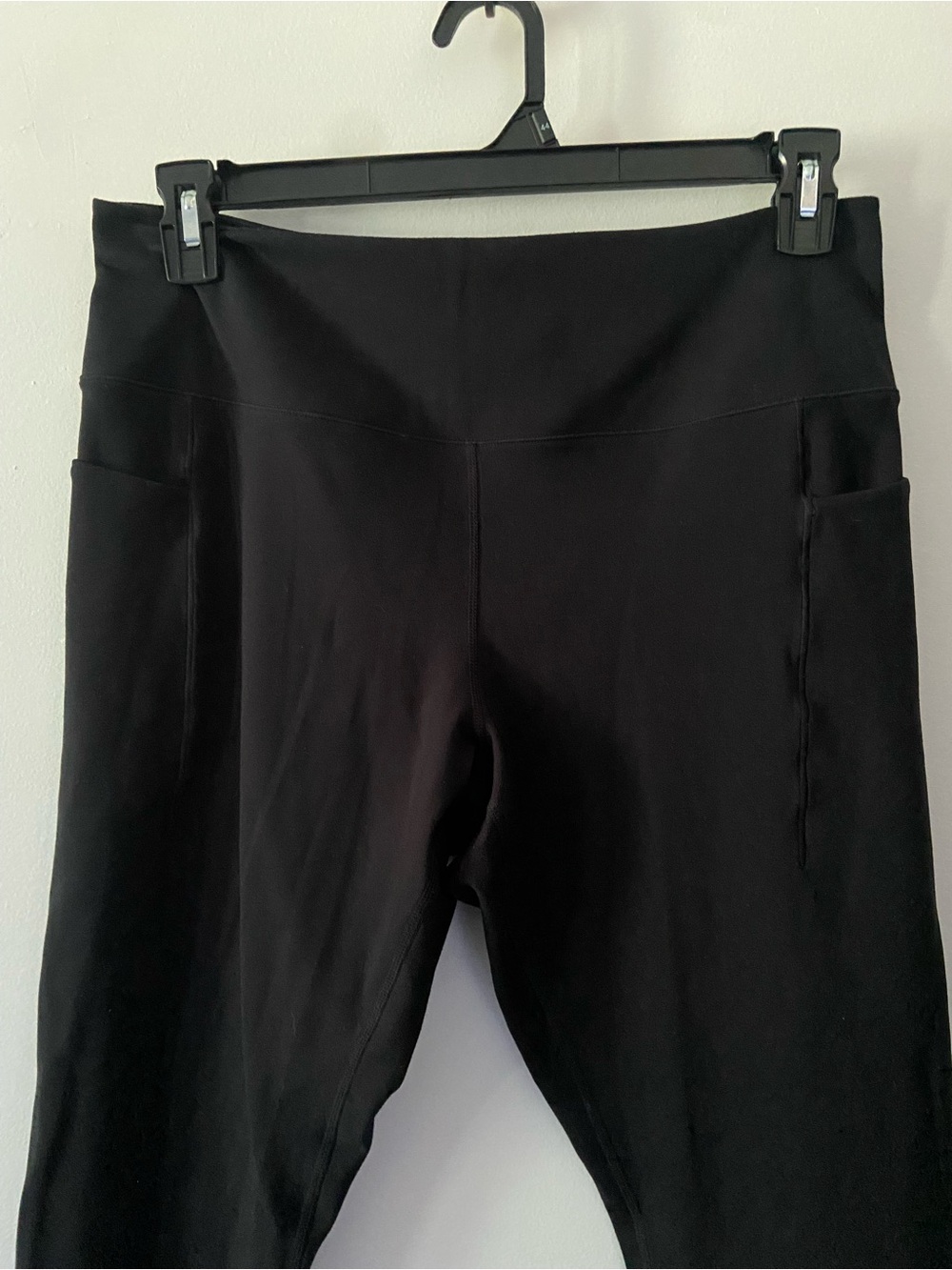 Danskin Leggings with Pockets for Tummy Control Solid High Waist Capris Cropped - Picture 4 of 7
